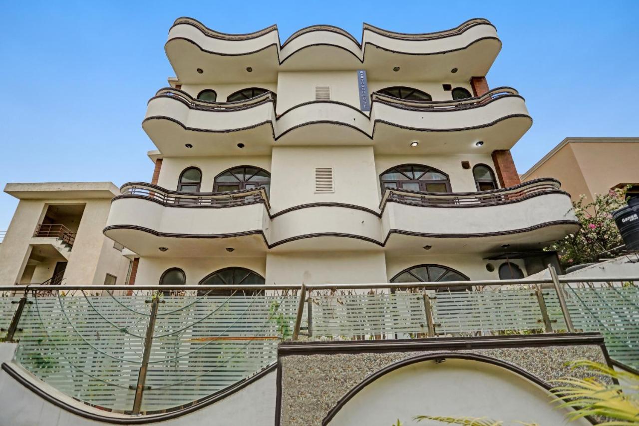 Townhouse The Premier View Near Iskcon Temple Noida Hotel Екстериор снимка